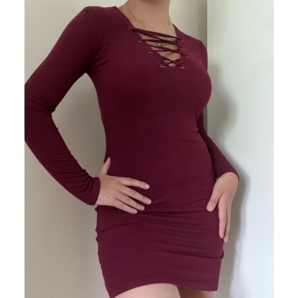 FOREVER 21 Long Sleeve Burgandy Bodycon Mini Dress Size XS - Picture 3 of 5